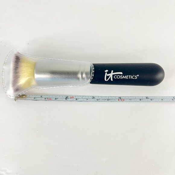 NWT It Cosmetics Heavenly Luxe Flat Top Buffing Foundation Makeup Brush #6 - Picture 10 of 12